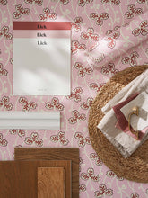 Load image into Gallery viewer, Clover 02