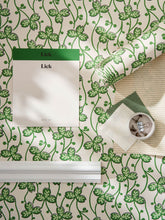 Load image into Gallery viewer, Clover 01