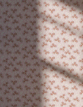 Load image into Gallery viewer, Clover 02